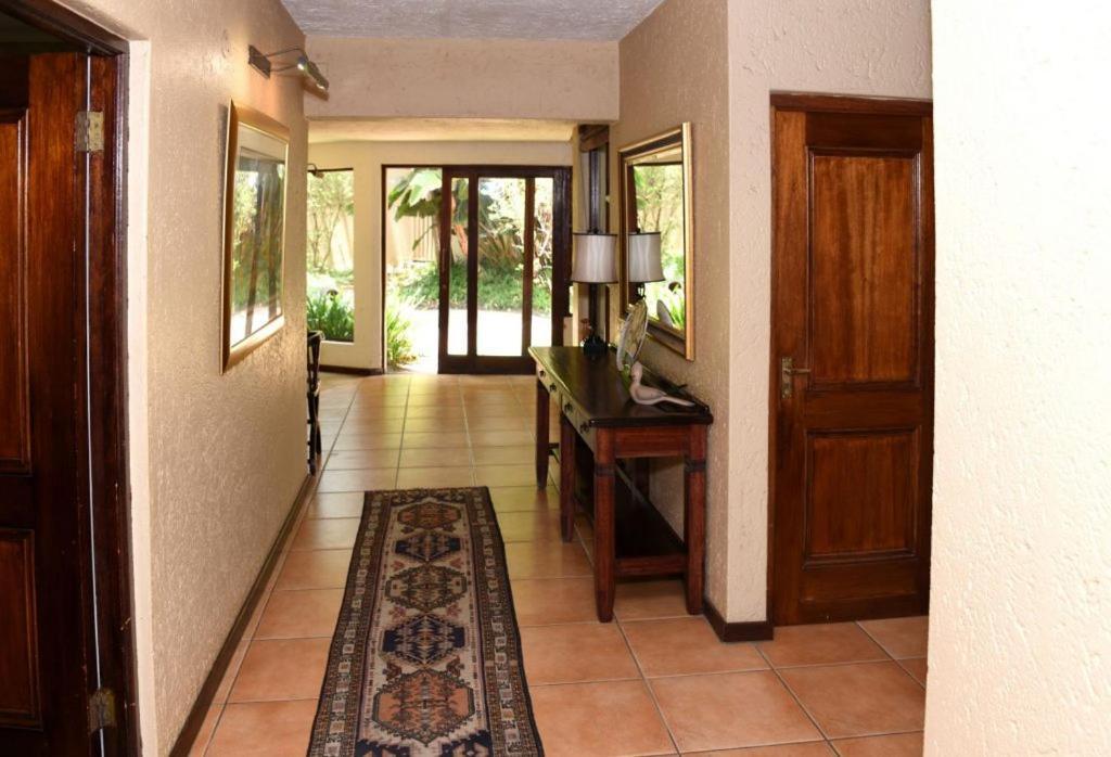 Lourie Lodge Sandton Eksteriør bilde